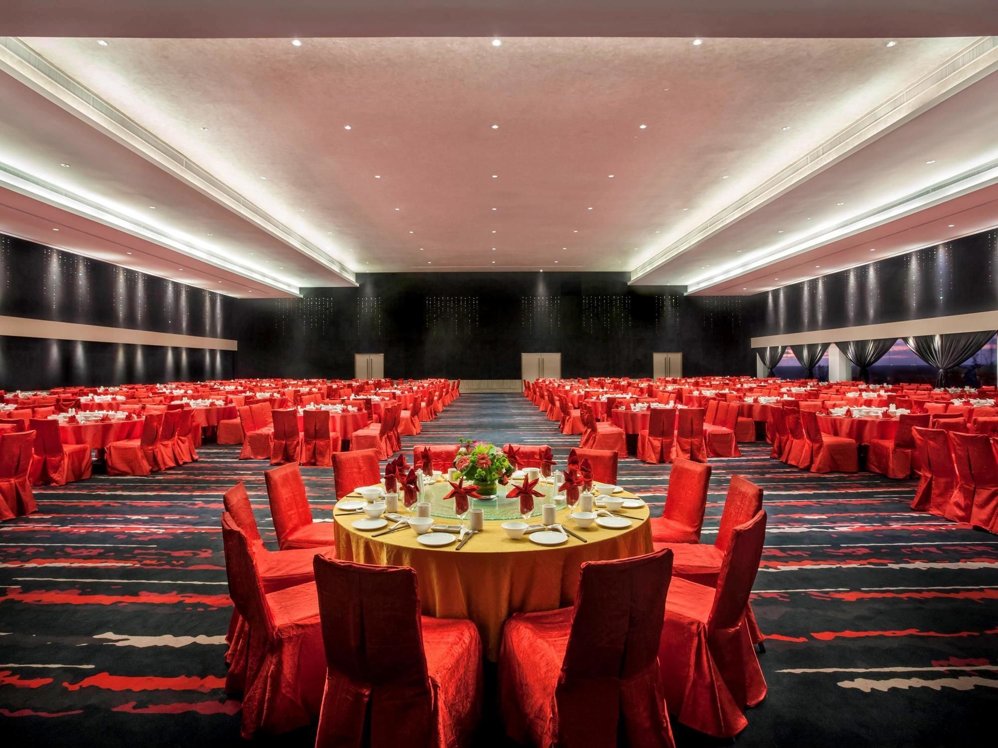 Pullman Miri Waterfront Exterior foto The Grand Ballroom