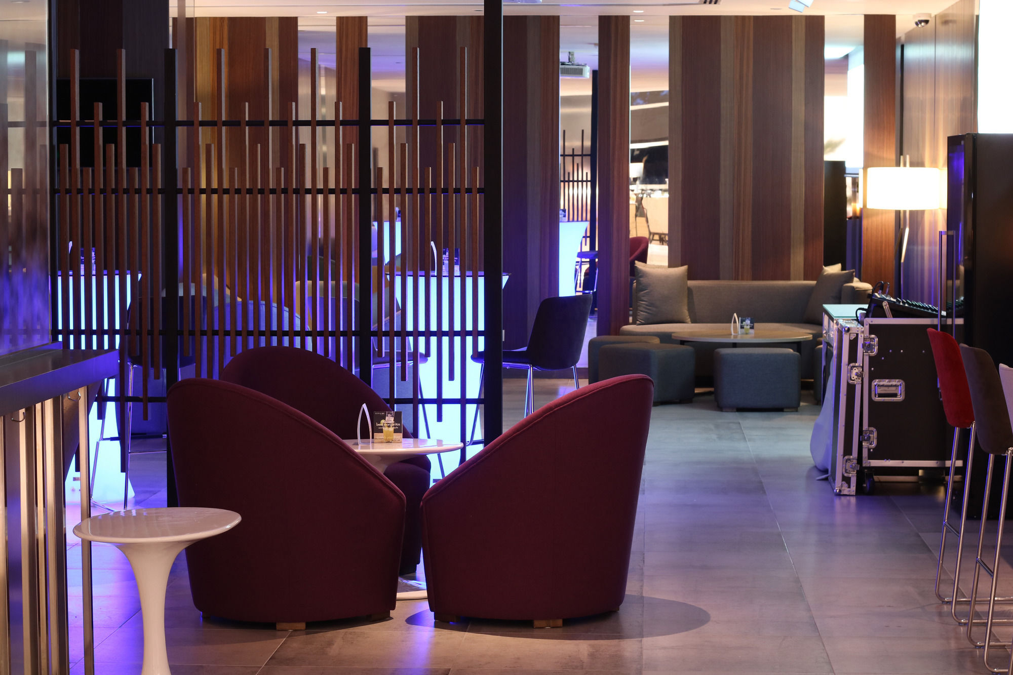 Pullman Miri Waterfront Exterior foto The lounge at the airport